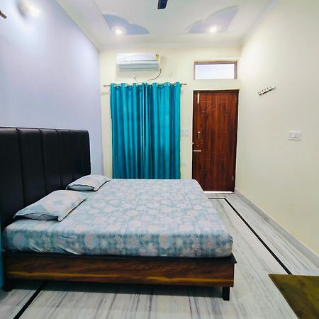 Deepak Homestay Rishīkesh Esterno foto