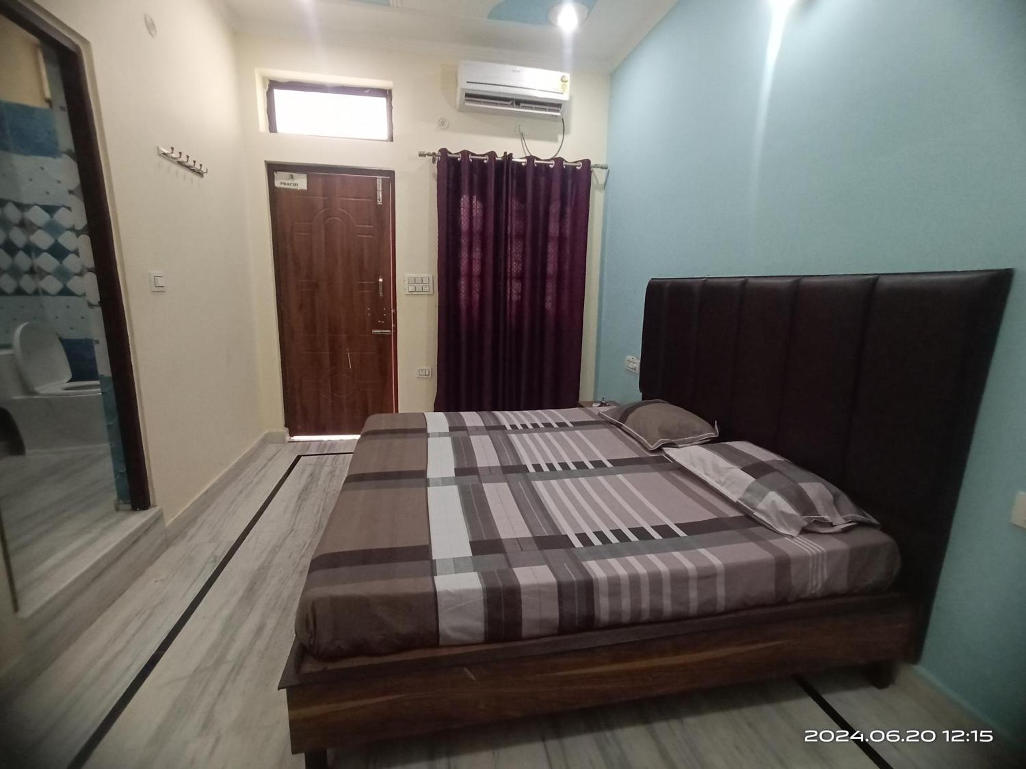 Deepak Homestay Rishīkesh Esterno foto