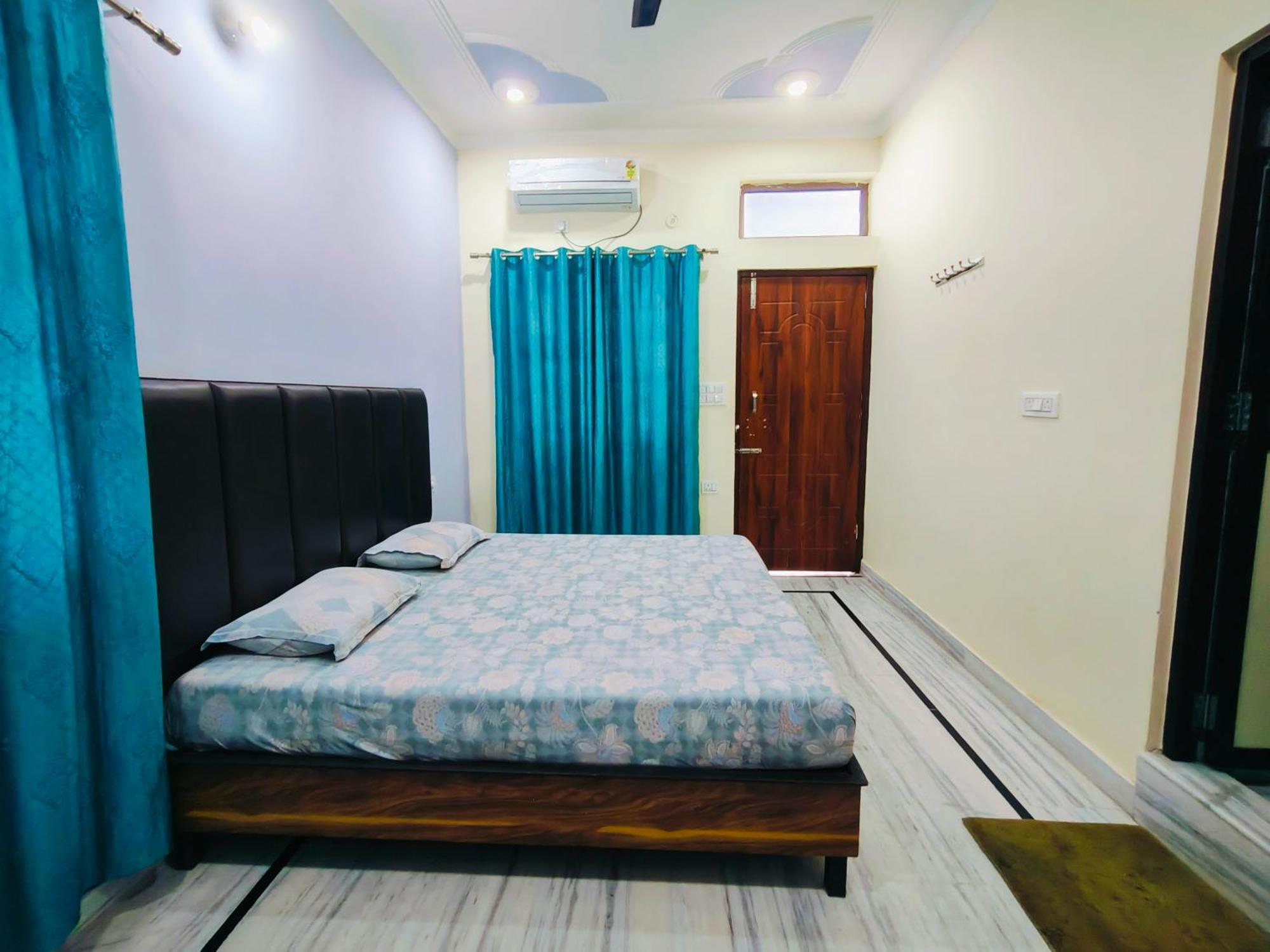 Deepak Homestay Rishīkesh Esterno foto