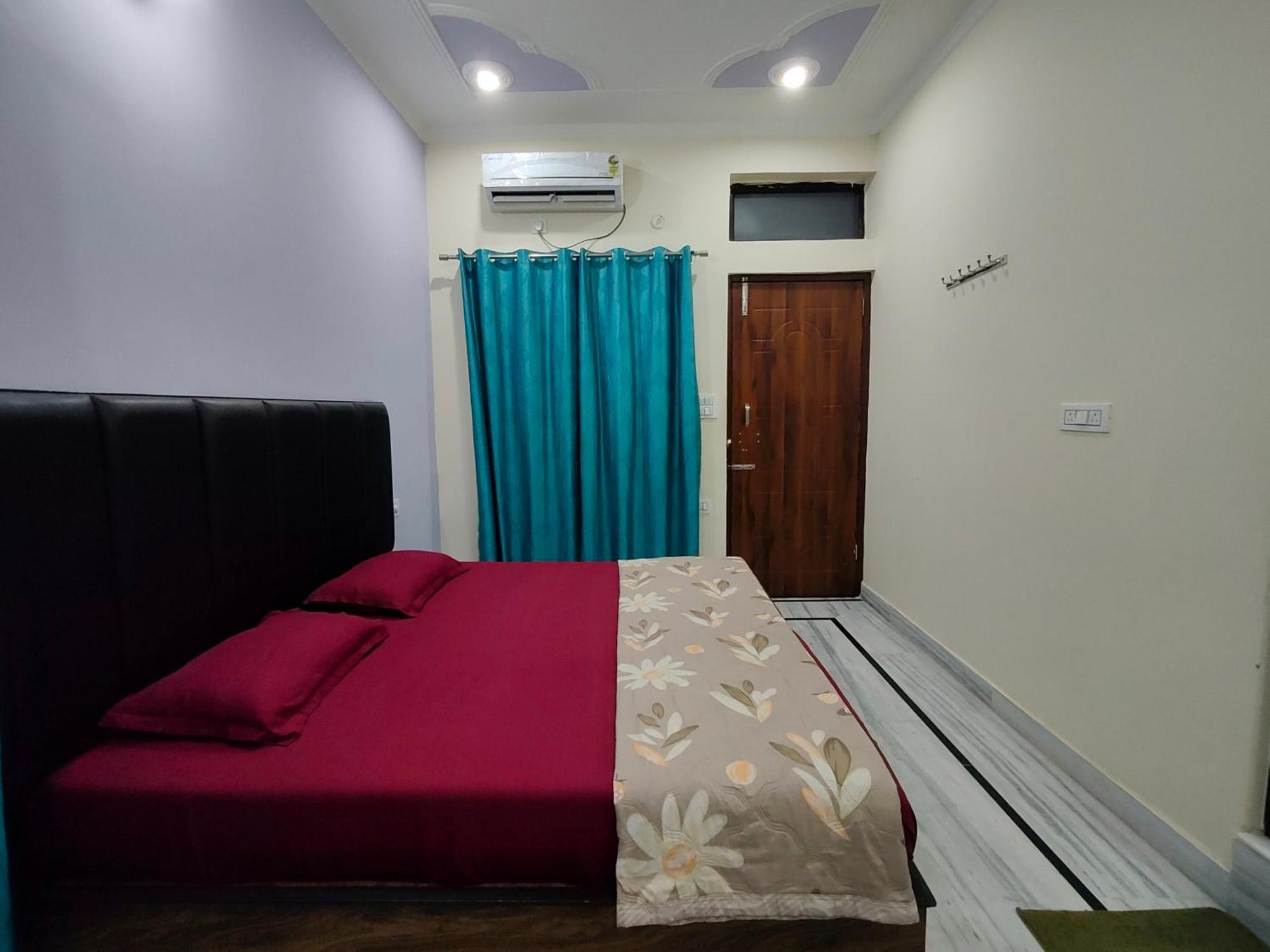 Deepak Homestay Rishīkesh Esterno foto
