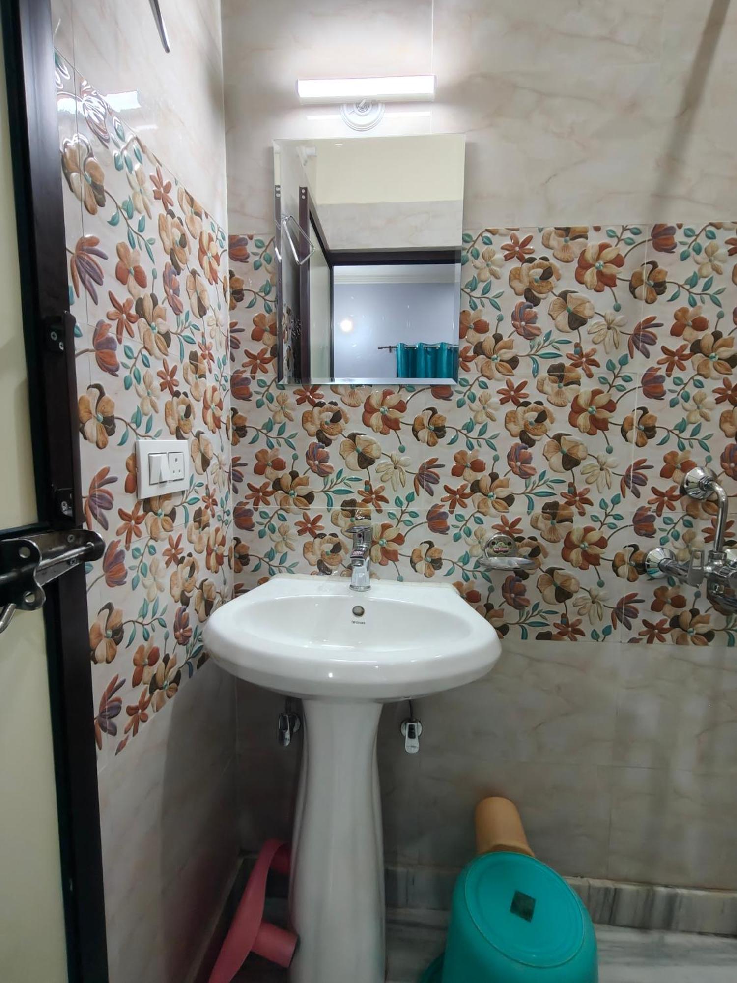 Deepak Homestay Rishīkesh Esterno foto