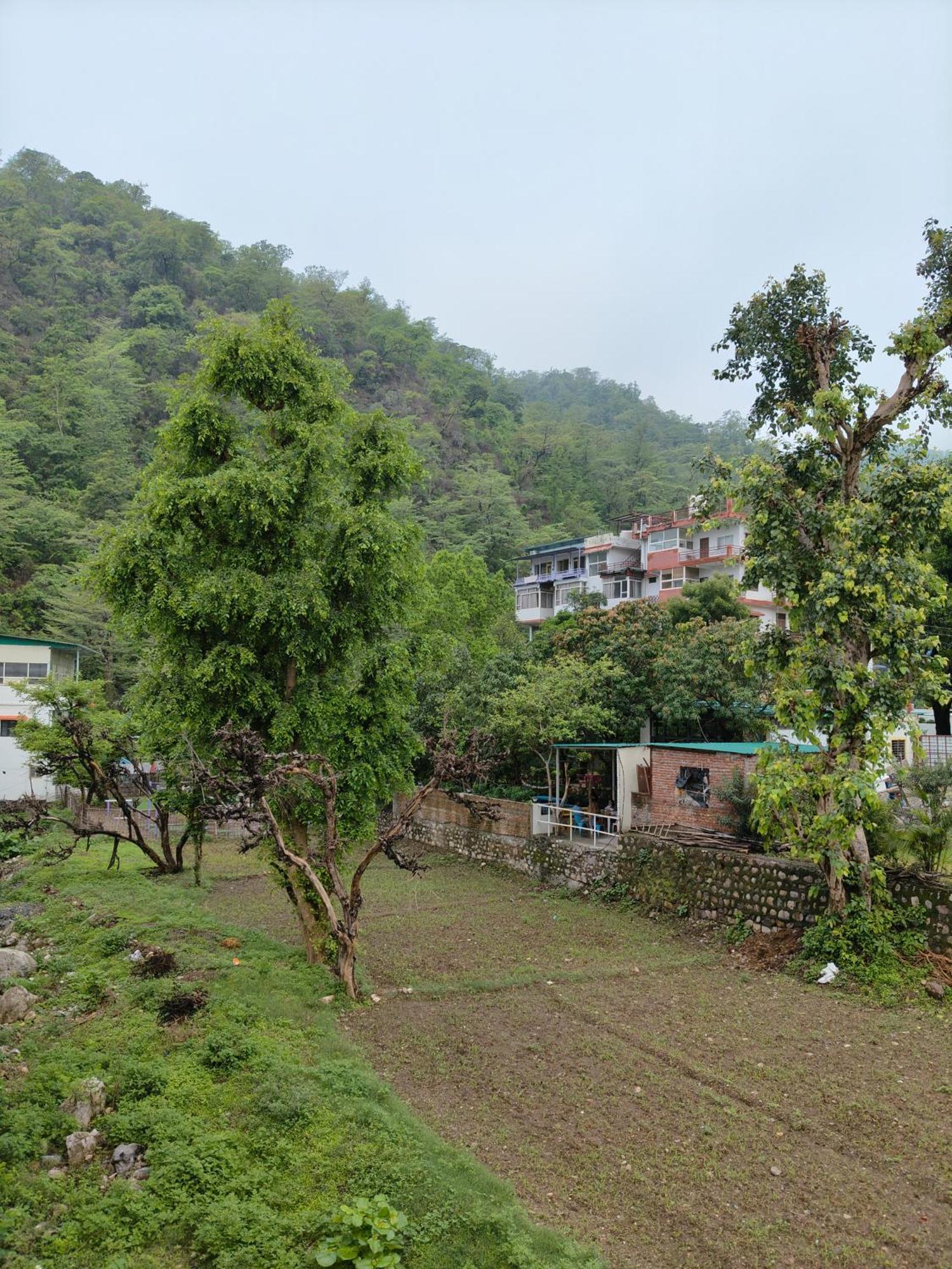 Deepak Homestay Rishīkesh Esterno foto